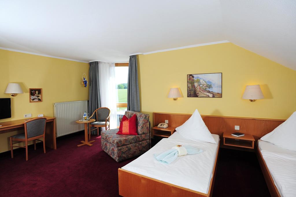 Landhotel Plauen - Gasthof Zwoschwitz Extérieur photo